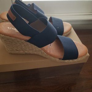 Andre Assous Allison Espadrille Wedge Sandal - Blue size 8